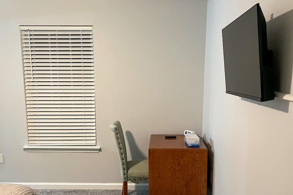 Photo of Bedroom in Tallahassee