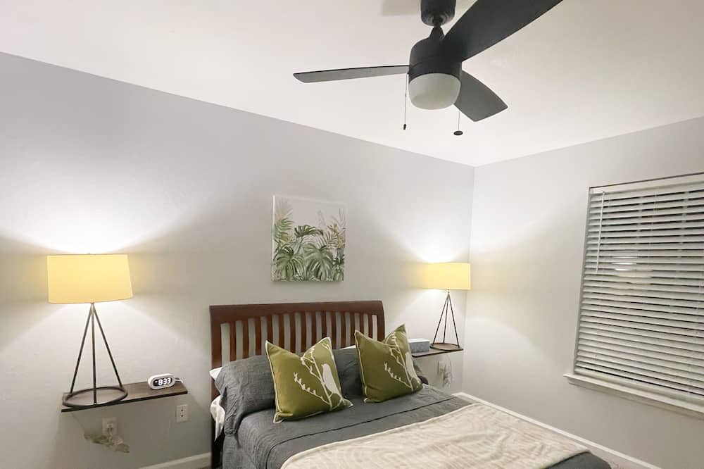 Photo of Bedroom in Tallahassee