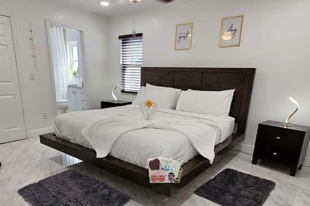 Photo of Bedroom in Citrus Park