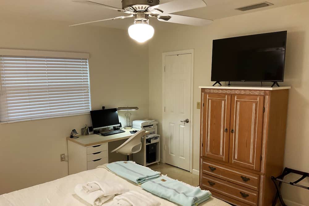 Photo of Bedroom in Boulevard Heights