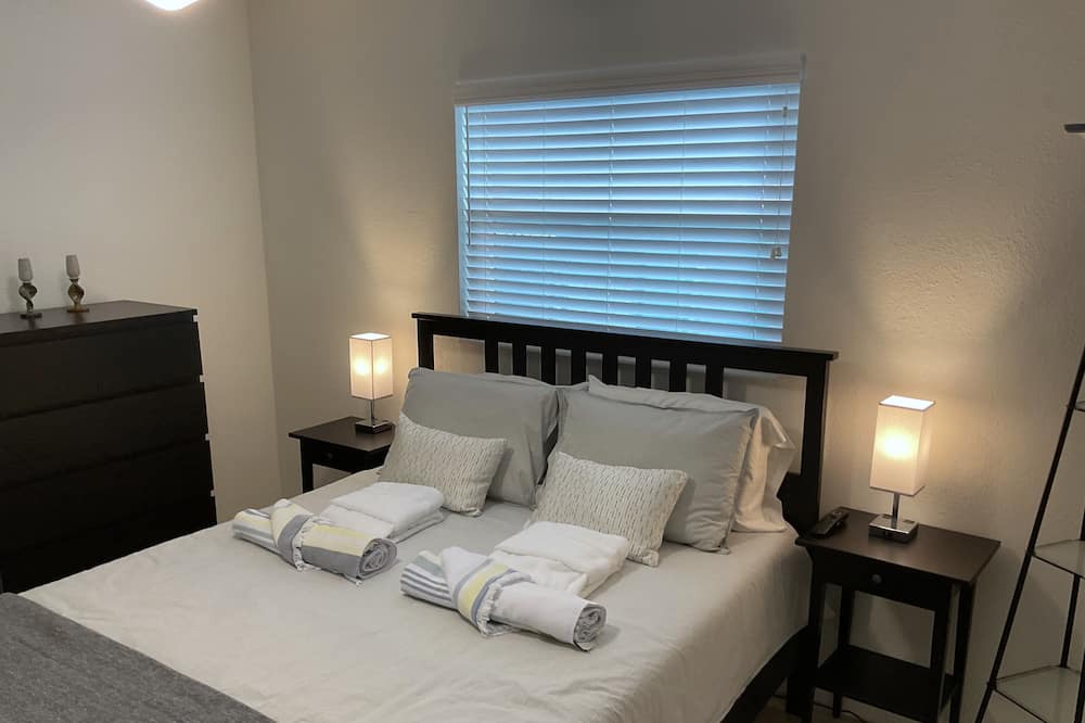 Photo of Bedroom in Boulevard Heights