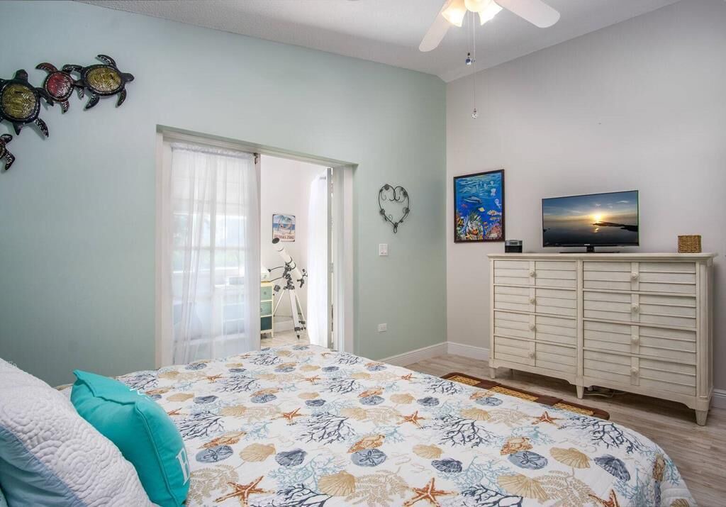 Photo of Bedroom in Indian Waterways