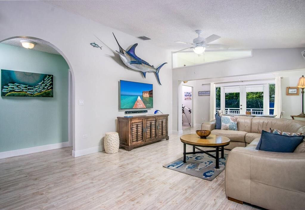 Photo of Livingroom in Indian Waterways