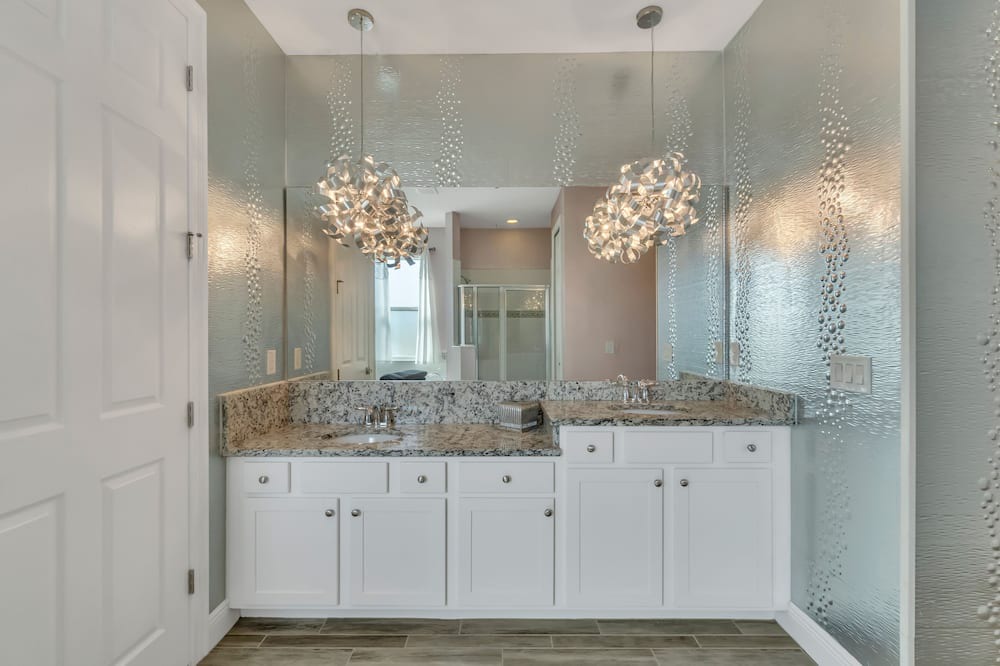 Photo of Bathroom in Windermere