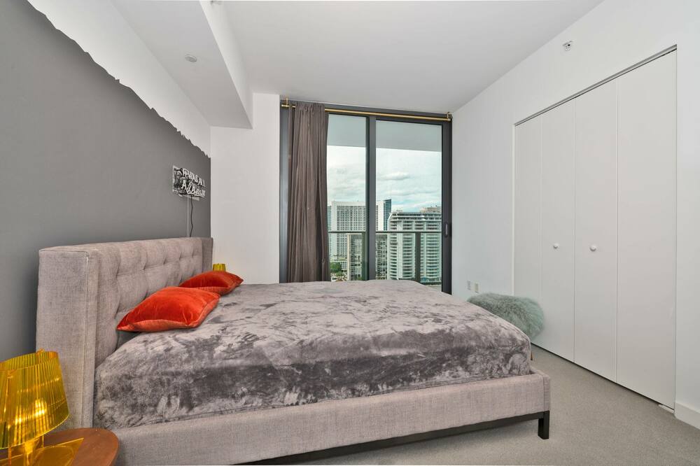 Photo of Bedroom in Allapattah