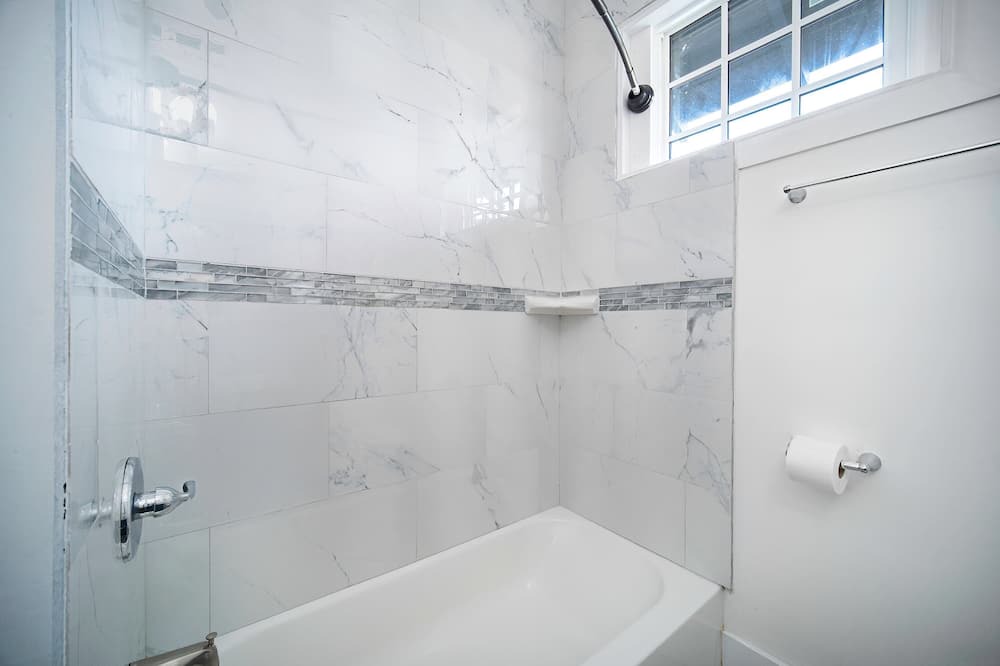Photo of Bathroom in Five Points