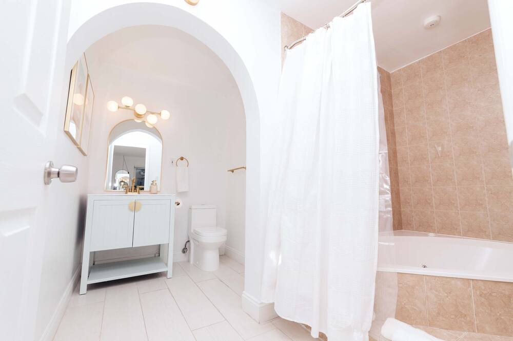 Photo of Bathroom in South Corals