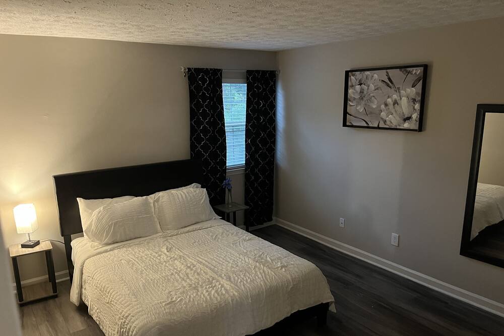 Photo of Bedroom in Decatur