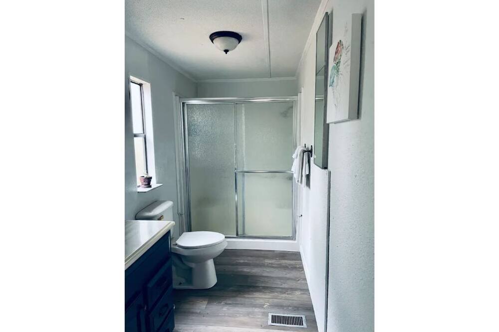 Photo of Bathroom in Perry