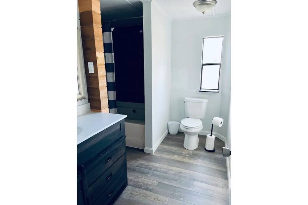 Photo of Bathroom in Perry