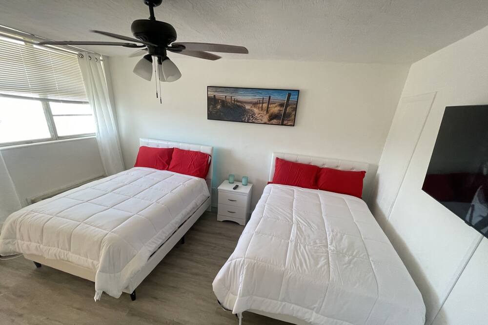 Photo of Bedroom in Bostwick Park