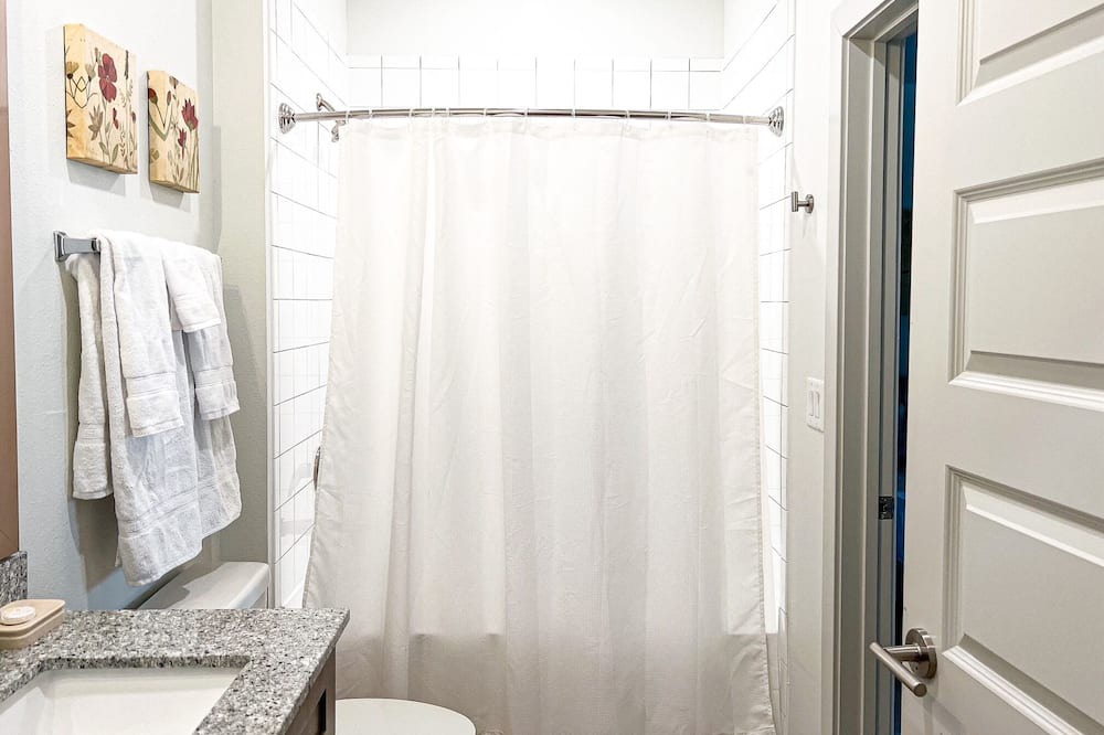Photo of Bathroom in Five Points