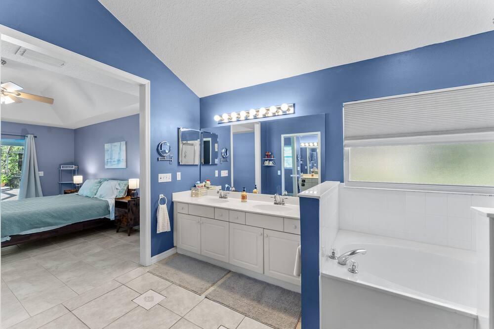 Photo of Bathroom in Rockledge