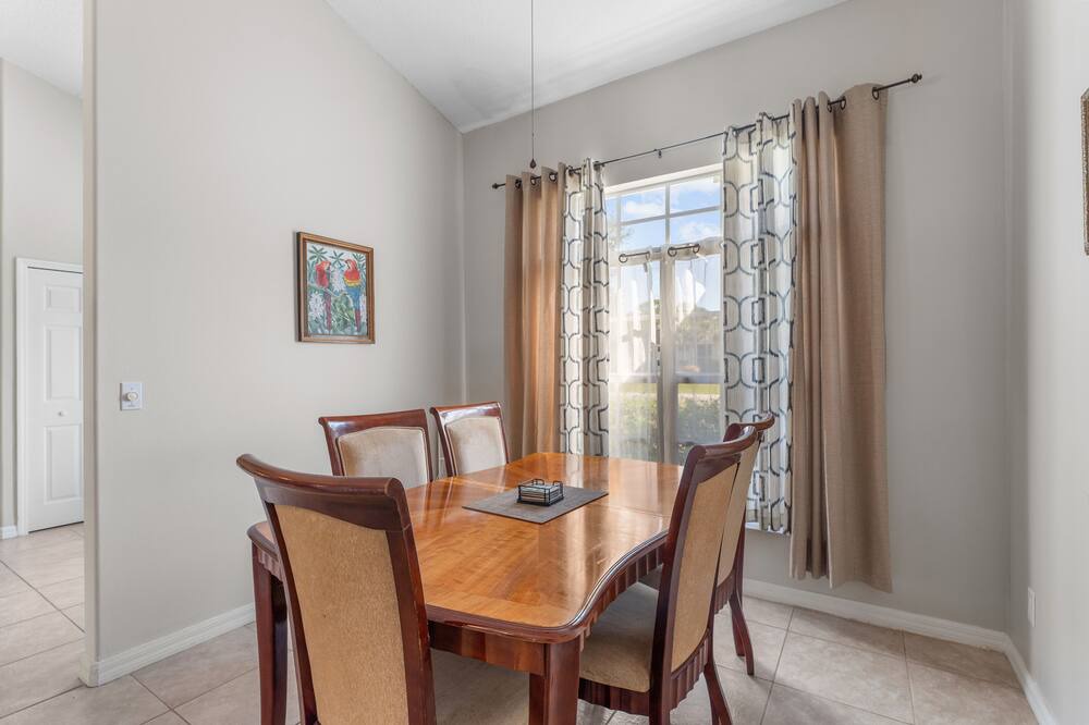 Photo of Bedroom in Rockledge