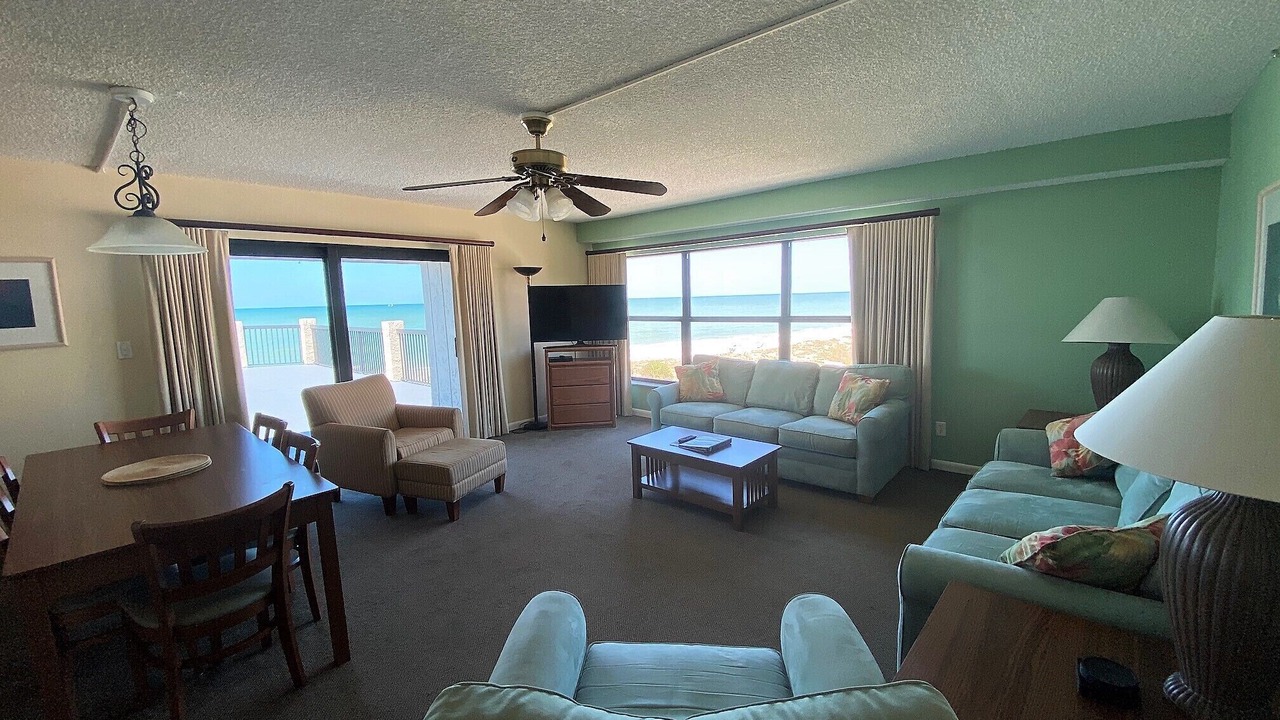 Photo of Livingroom in Madeira Beach