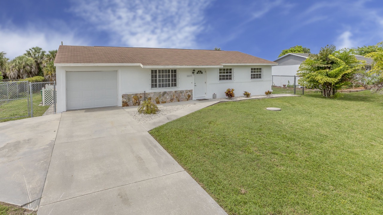 Photo of Outdoor in Port Charlotte
