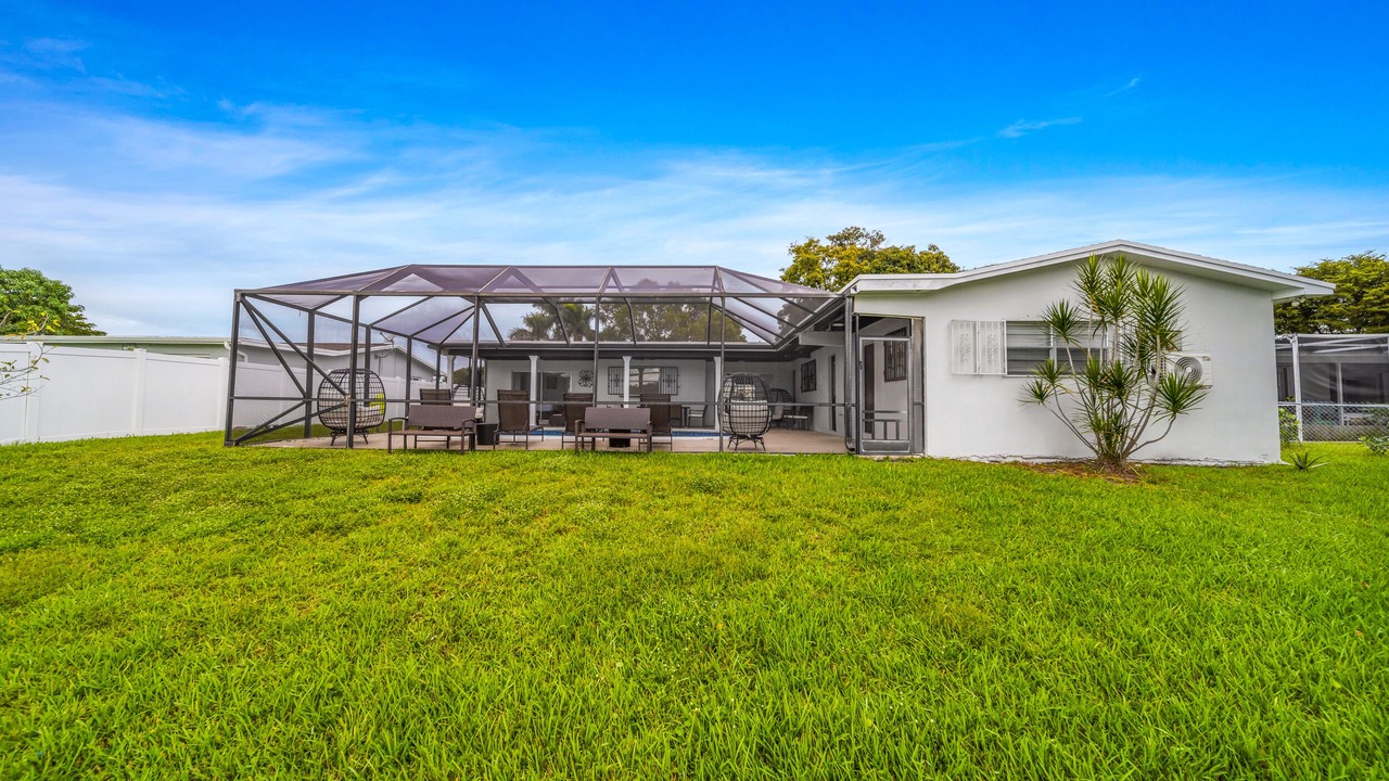 Photo of Outdoor in Pembroke Pines