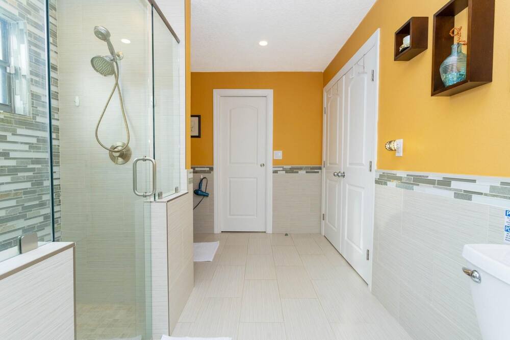 Photo of Bathroom in Indian Ridge
