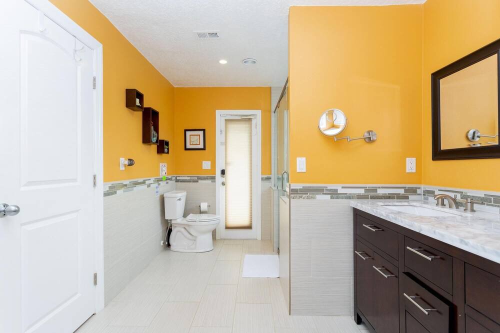 Photo of Bathroom in Indian Ridge