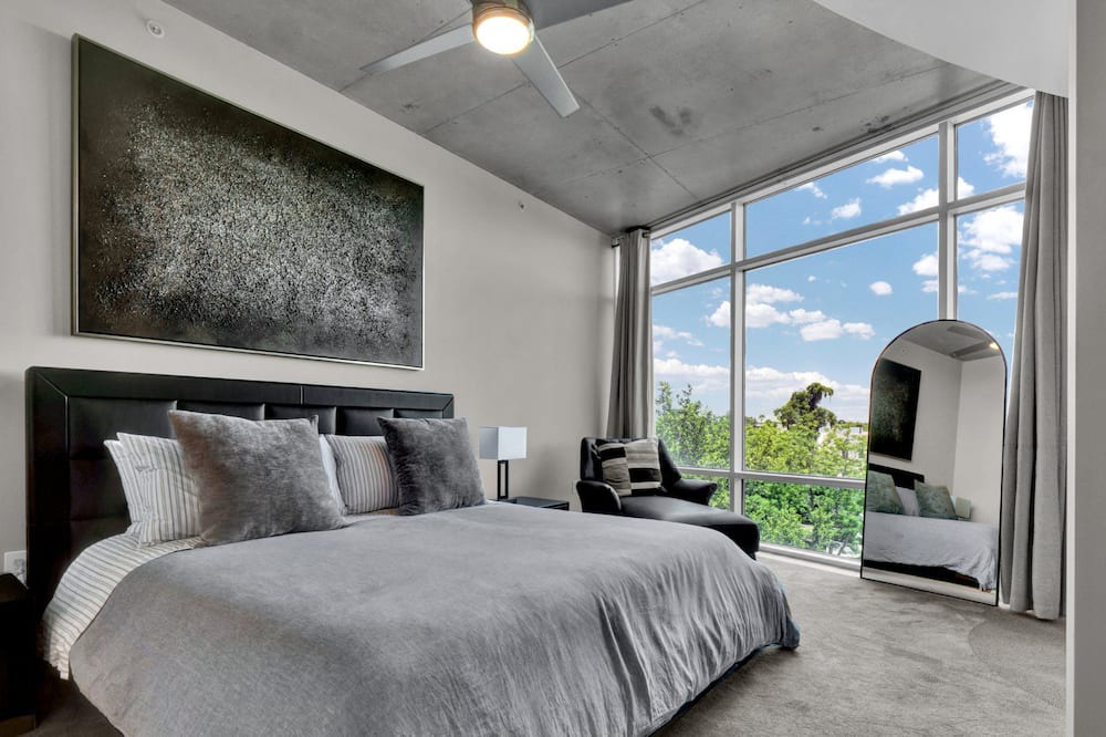 Photo of Bedroom in South Eola