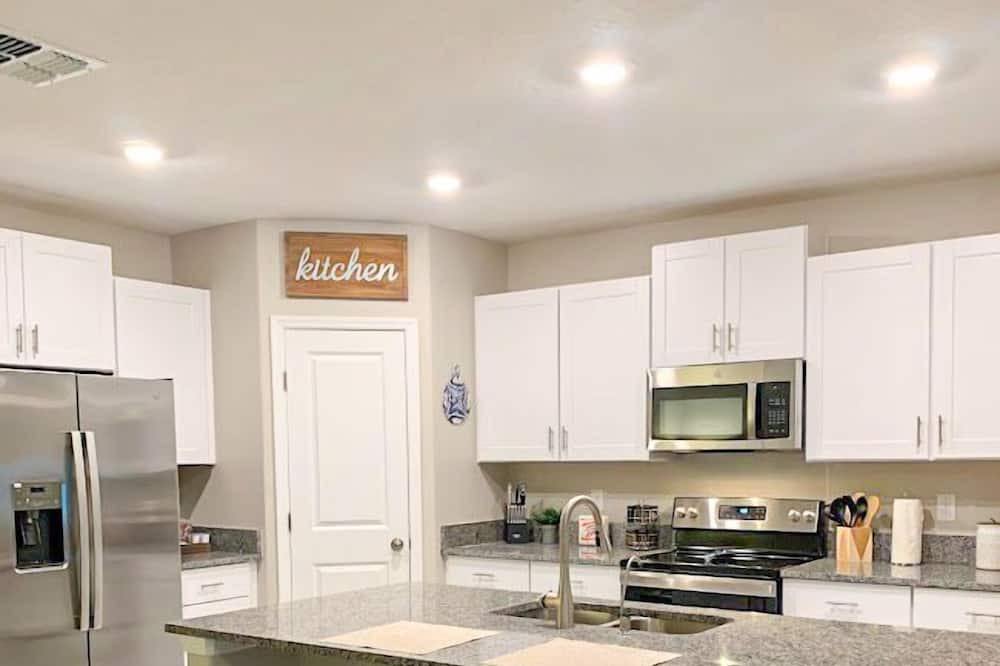 Photo of Kitchen in Fussels Corner