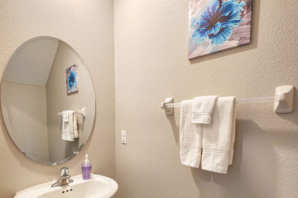 Photo of Bathroom in Fussels Corner