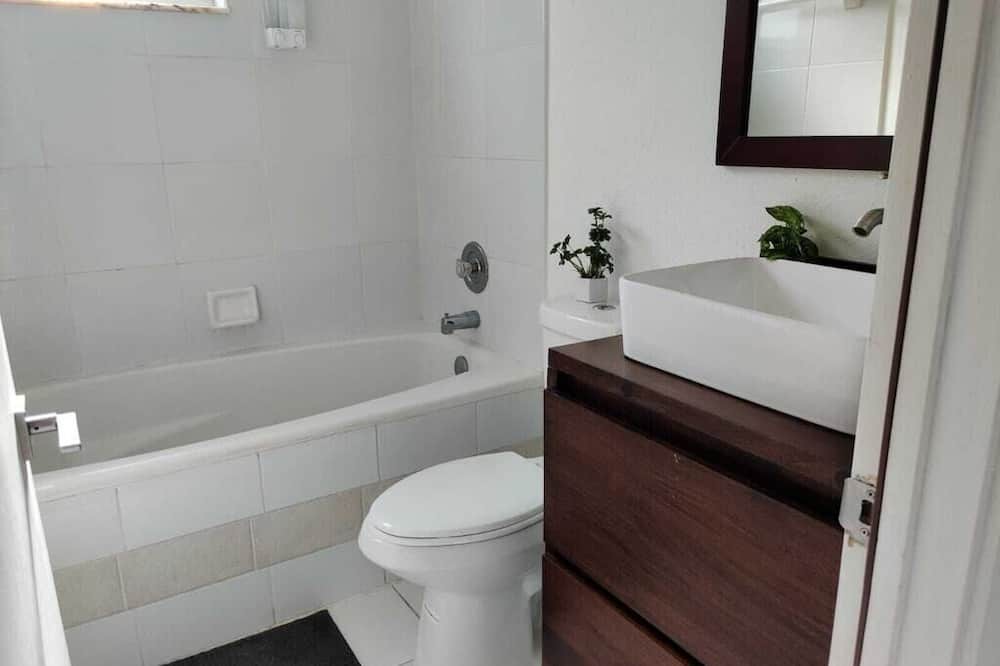 Photo of Bathroom in South Corals