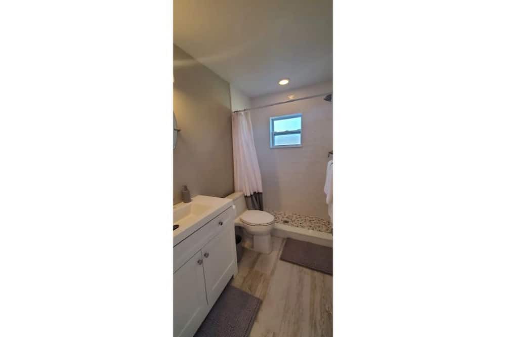 Photo of Bathroom in North River Shores