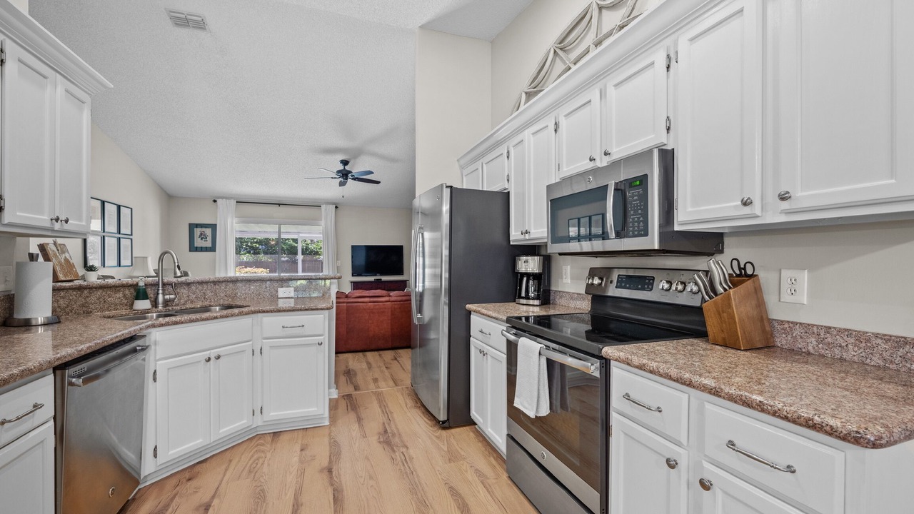 Photo of Kitchen in Doctors Inlet
