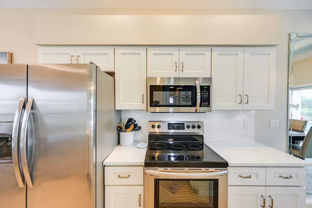 Photo of Kitchen in Falcons Glen