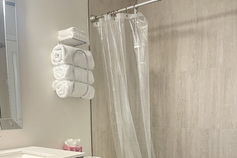 Photo of Bathroom in Lely Golf Estates