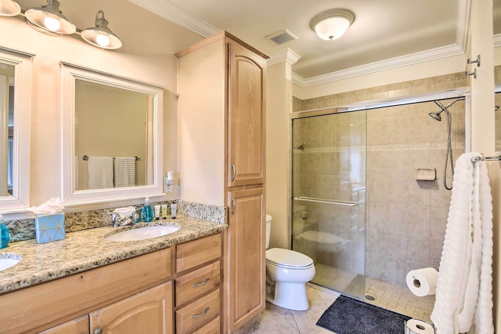 Photo of Bathroom in Weston