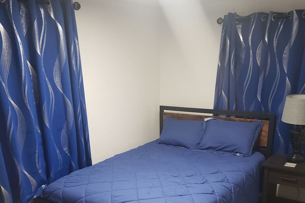Photo of Bedroom in Palatka