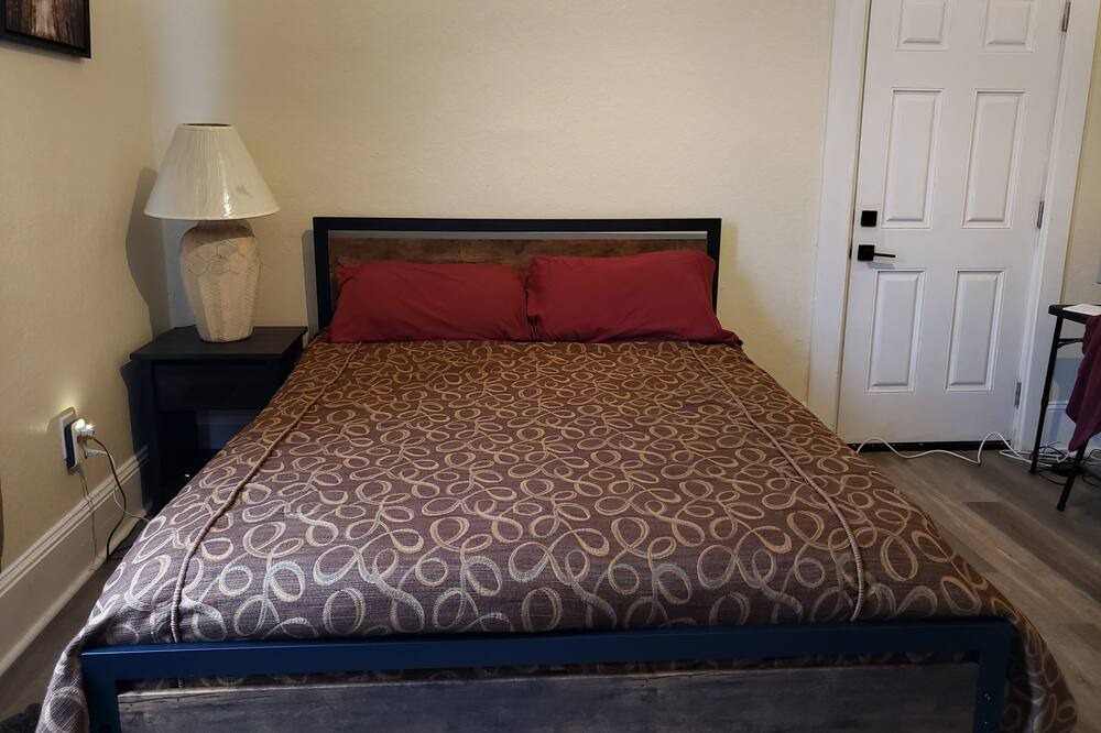 Photo of Bedroom in Palatka