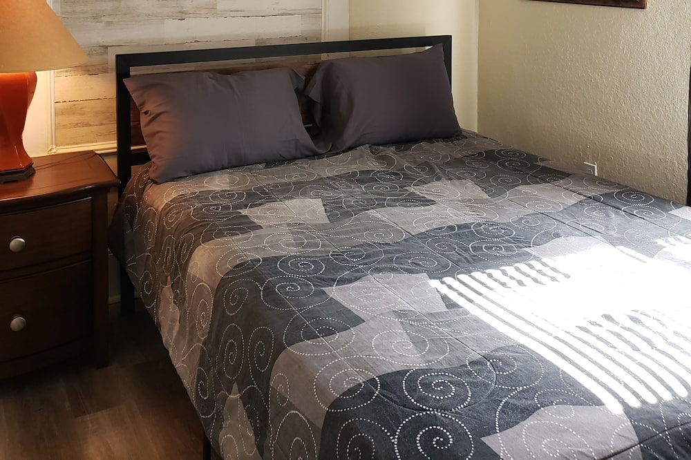 Photo of Bedroom in Palatka