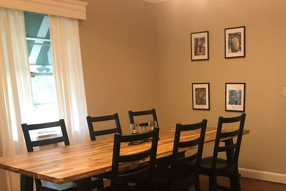 Photo of Bedroom in Greenville