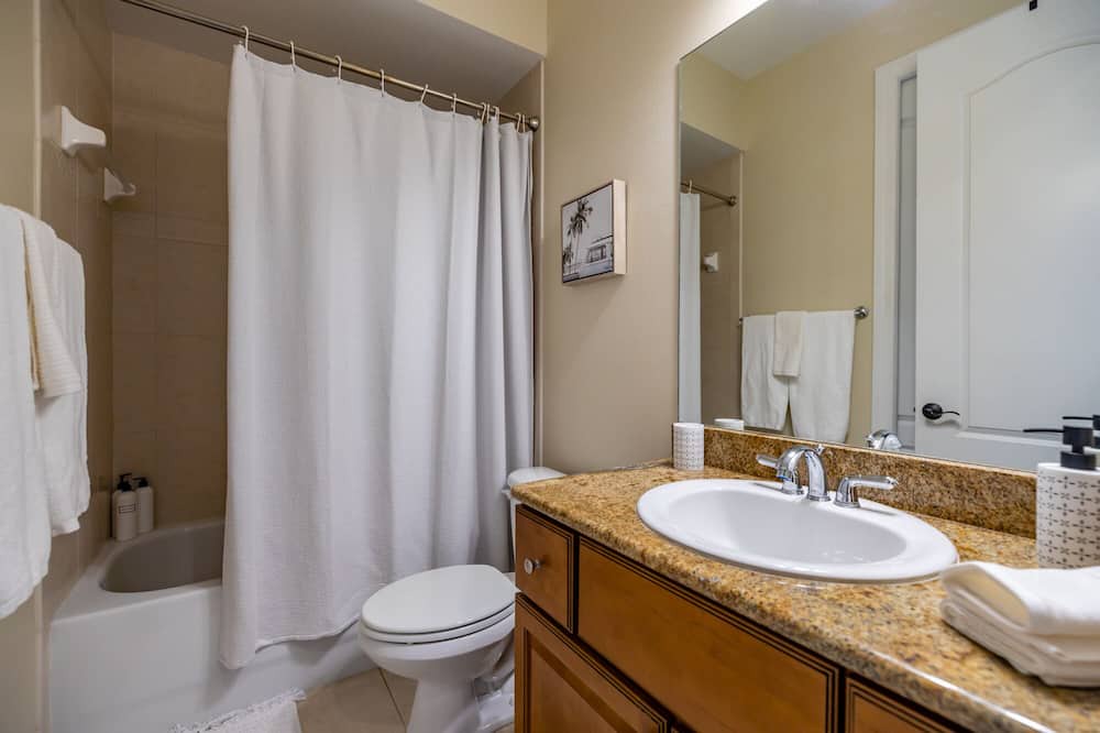 Photo of Bathroom in Virginia Park
