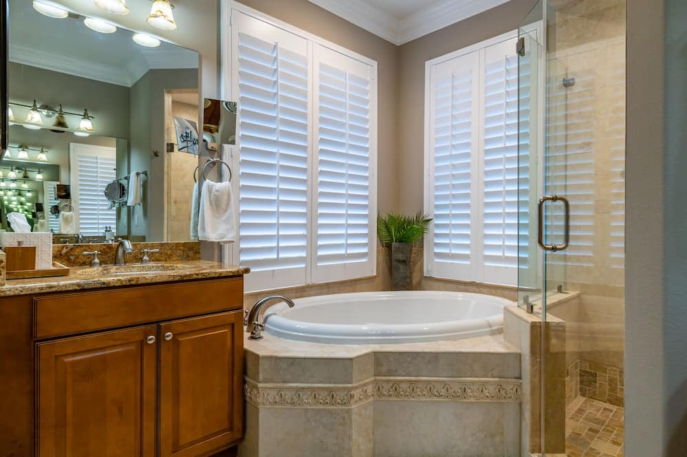 Photo of Bathroom in Virginia Park