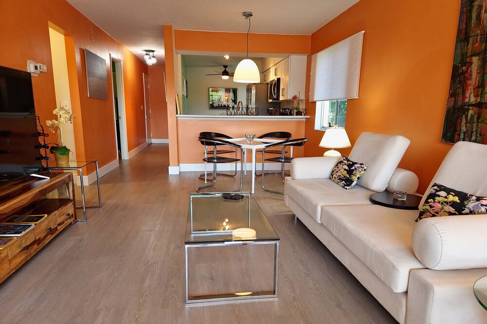 Photo of Livingroom in North Trail