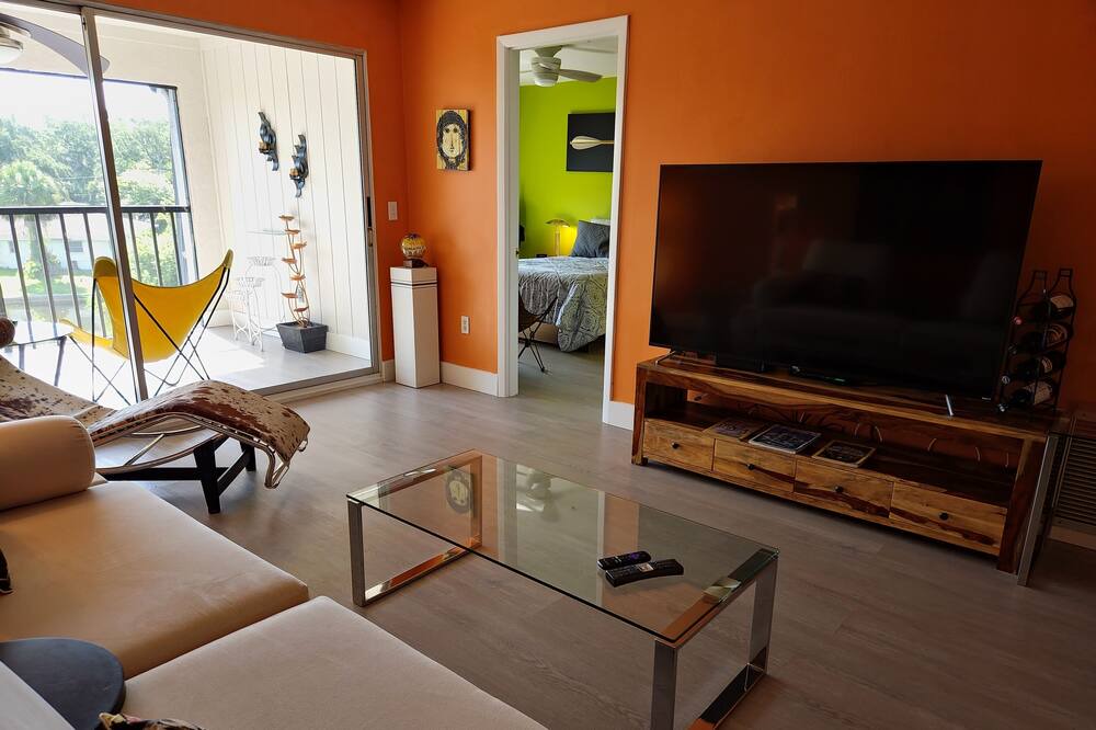 Photo of Livingroom in North Trail