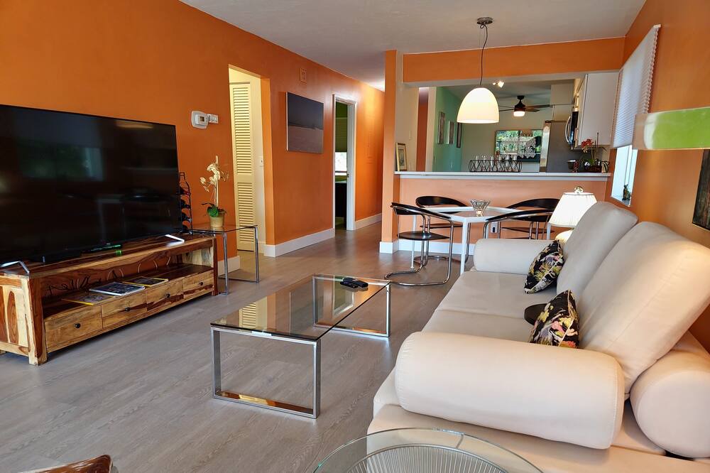 Photo of Livingroom in North Trail