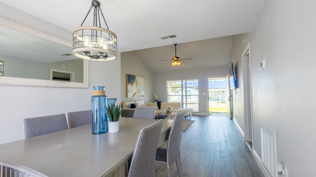 Photo of Kitchen in Bearss Plaza