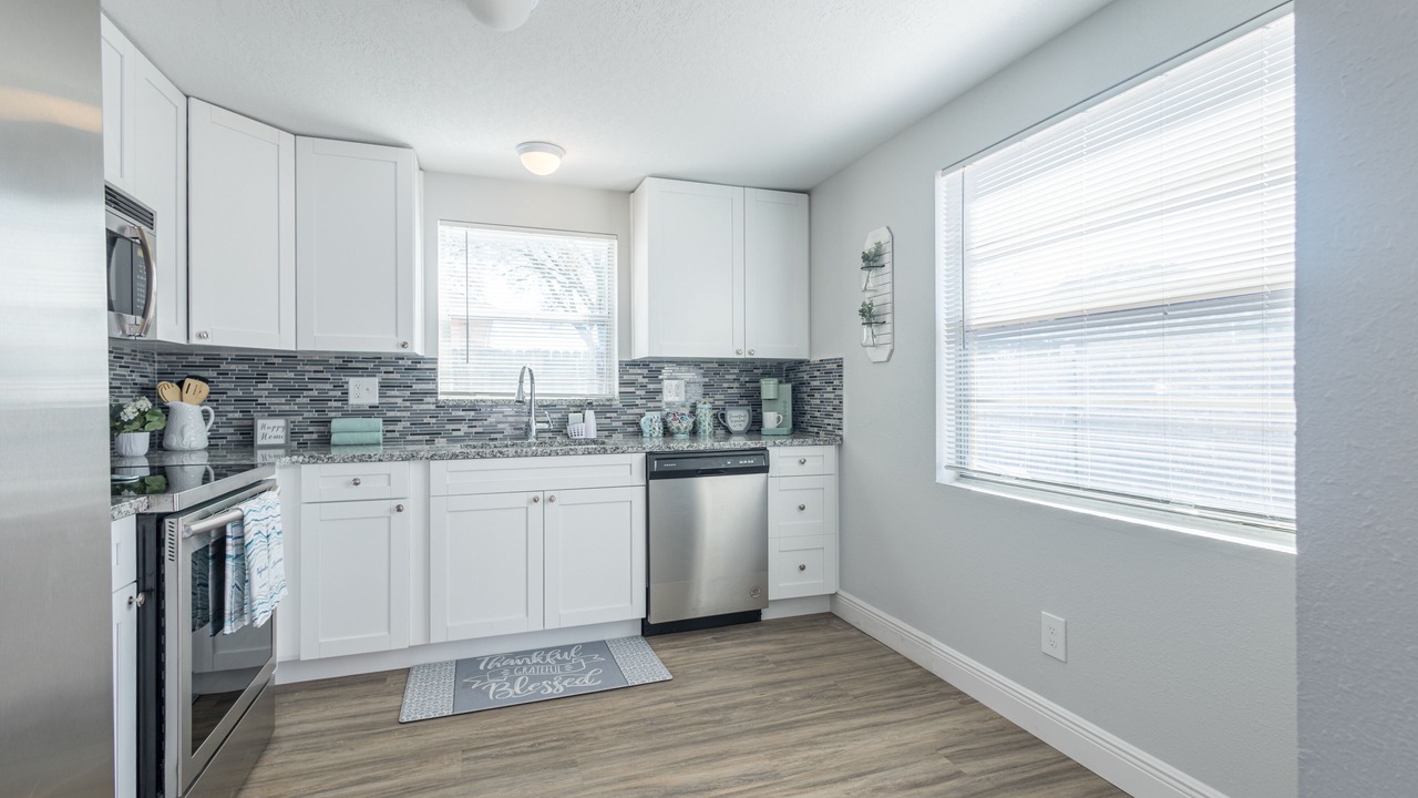 Photo of Kitchen in Bearss Plaza