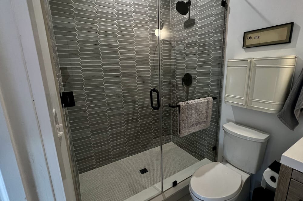 Photo of Bathroom in Reddick