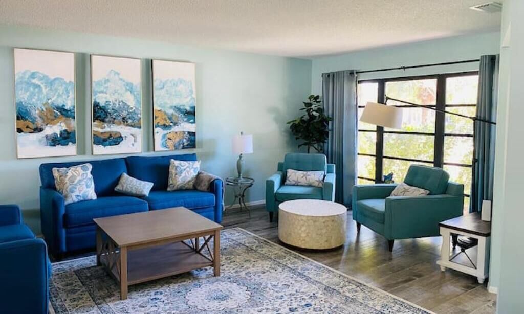 Photo of Livingroom in Golden Beach