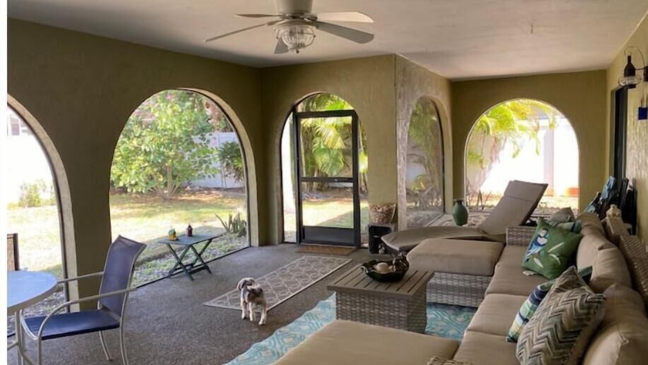 Photo of Patio Balcony in Golden Beach