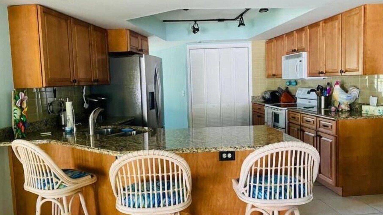 Photo of Kitchen in Golden Beach