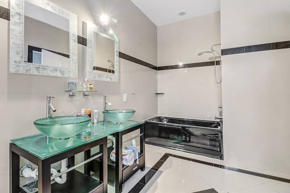 Photo of Bathroom in Estero