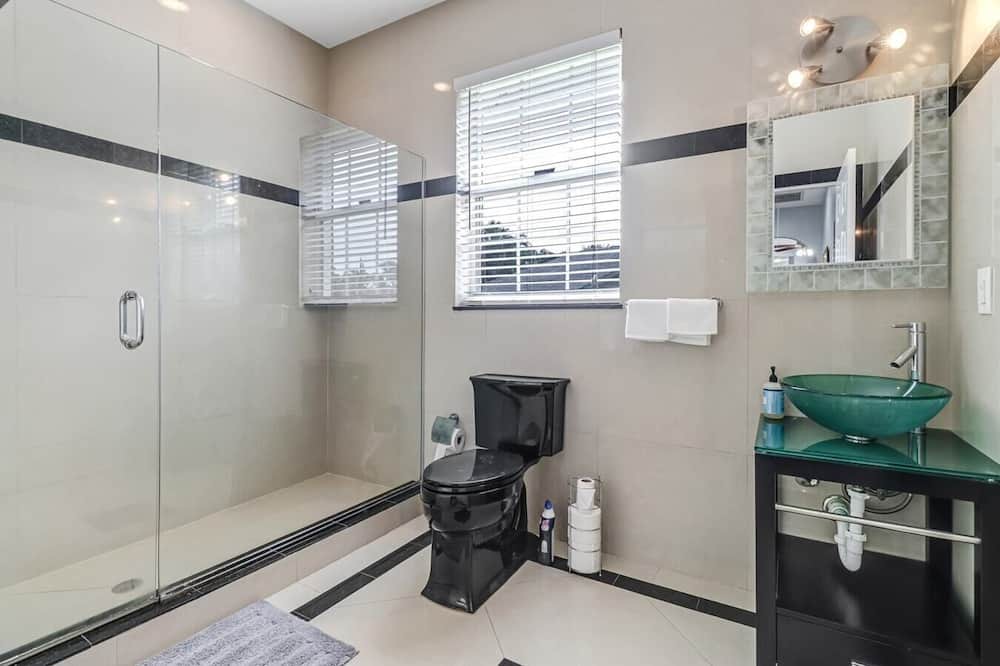 Photo of Bathroom in Estero