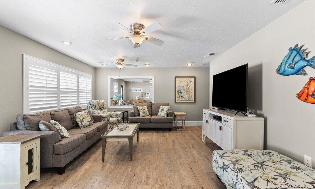 Photo of Livingroom in Bradenton Beach